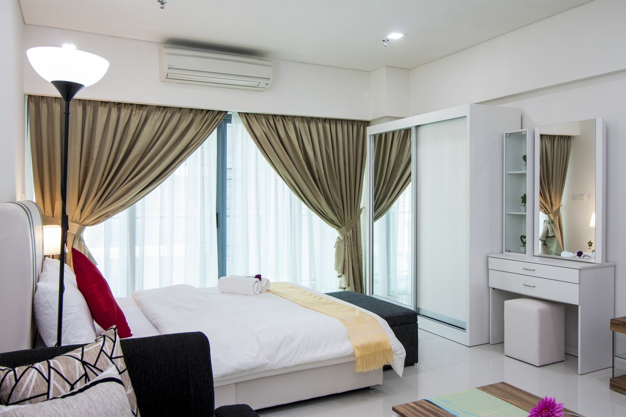 Summer Suites By Plush Kuala Lumpur Luaran gambar