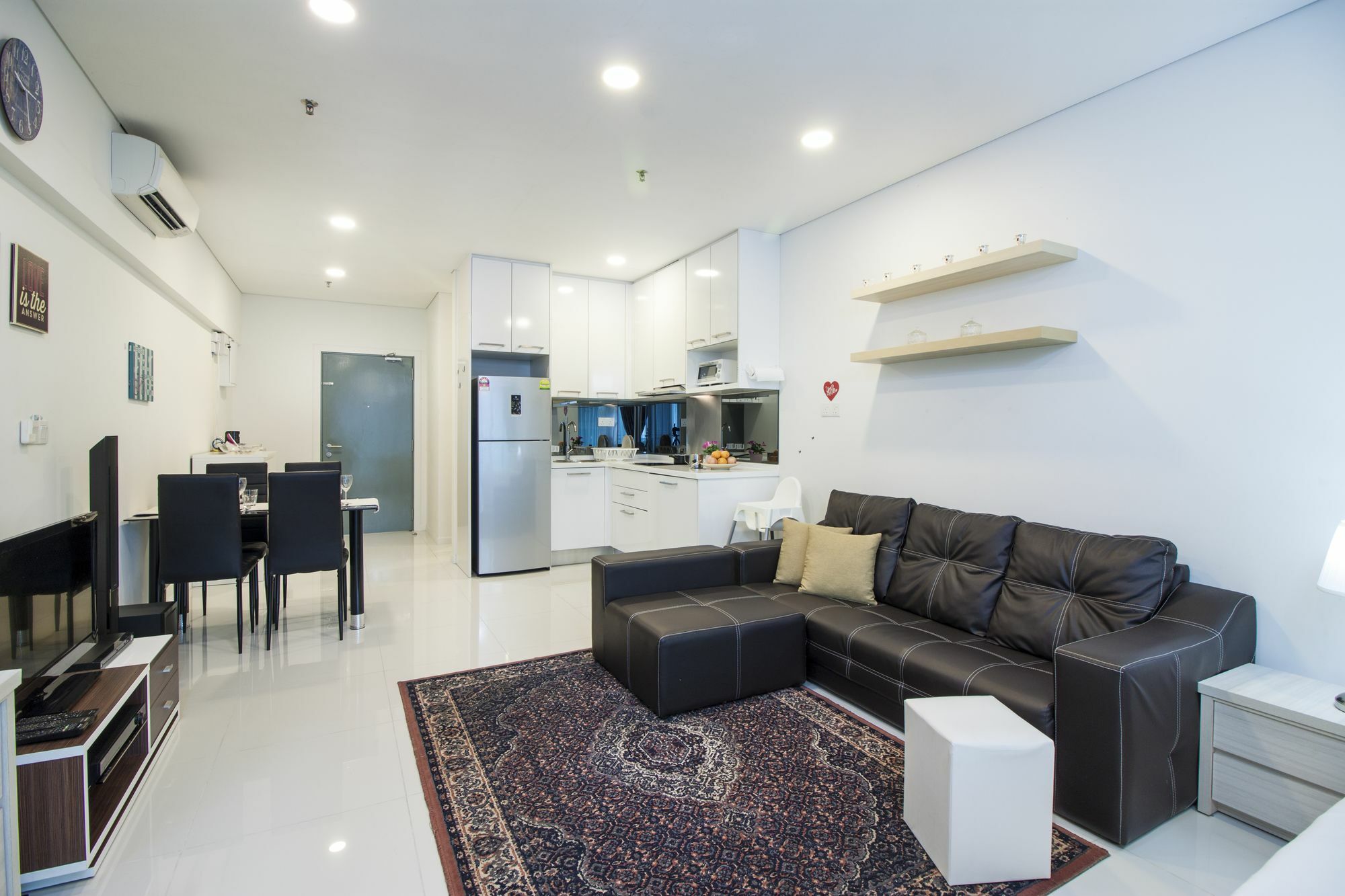 Summer Suites By Plush Kuala Lumpur Luaran gambar