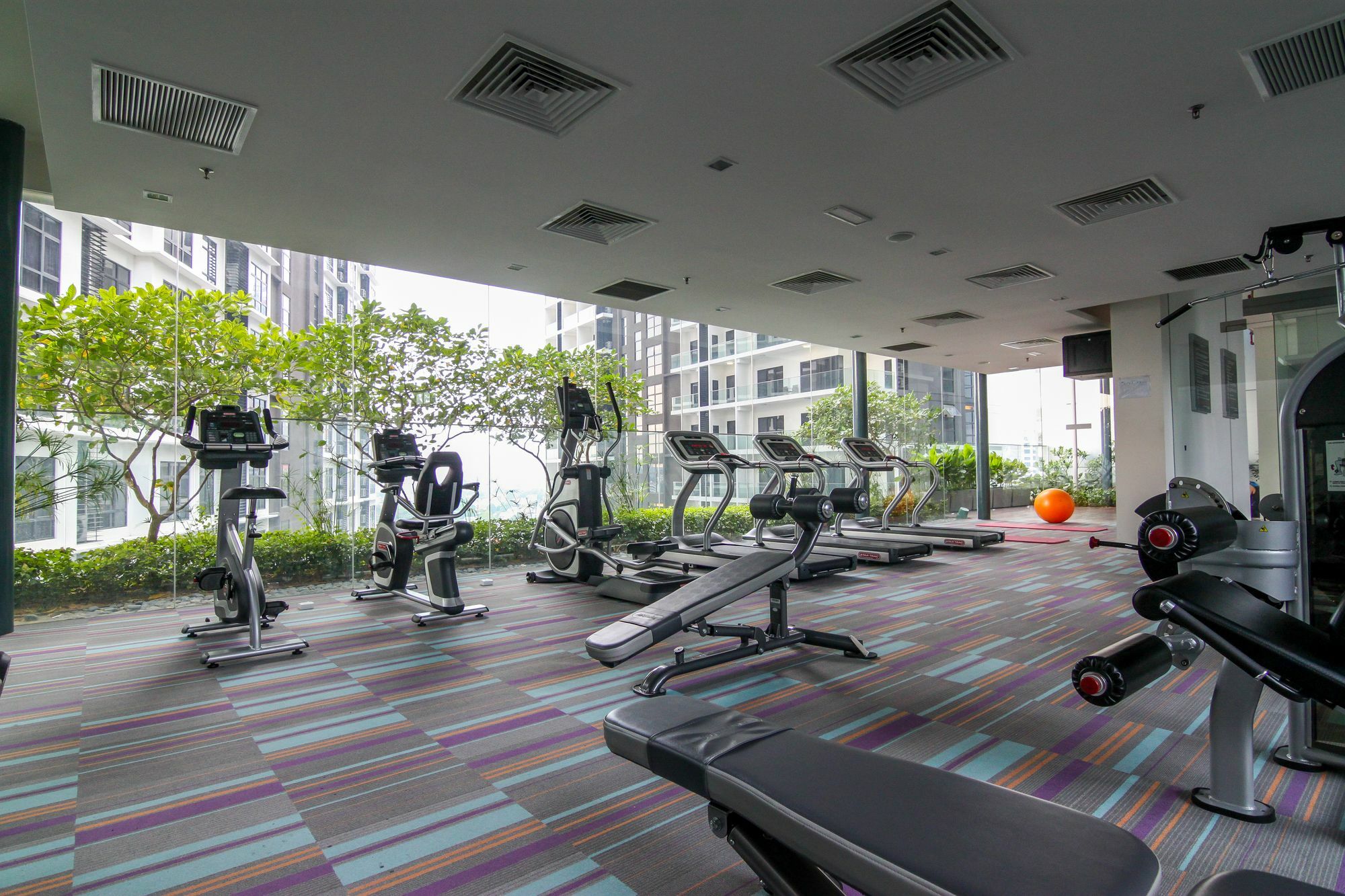 Summer Suites By Plush Kuala Lumpur Luaran gambar
