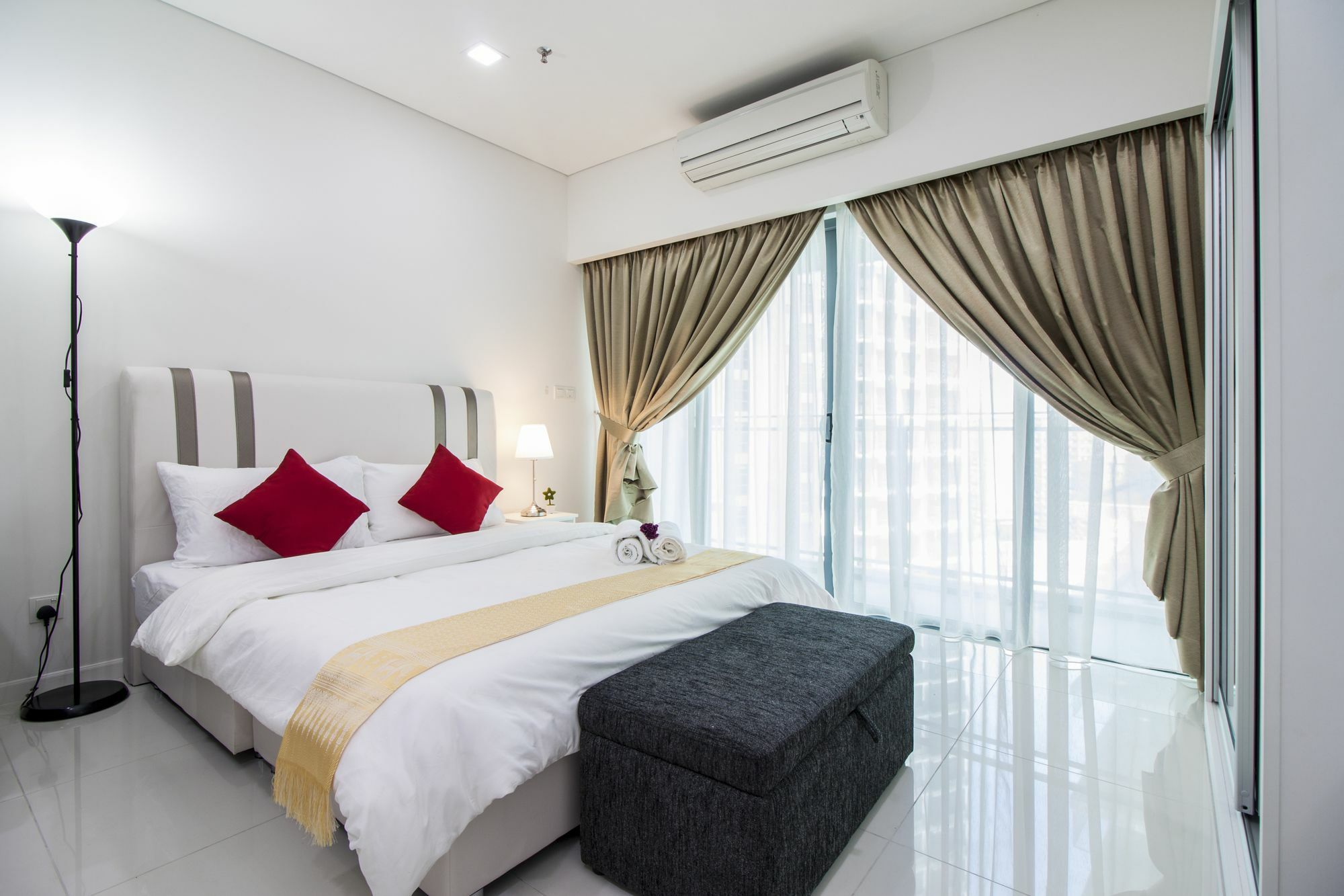 Summer Suites By Plush Kuala Lumpur Luaran gambar